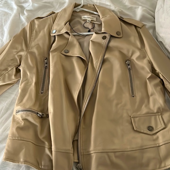 Jacket - Picture 3 of 3